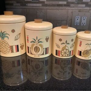 Vintage Ransburg Fruit motif Vintage Yellow set of 4 see photos